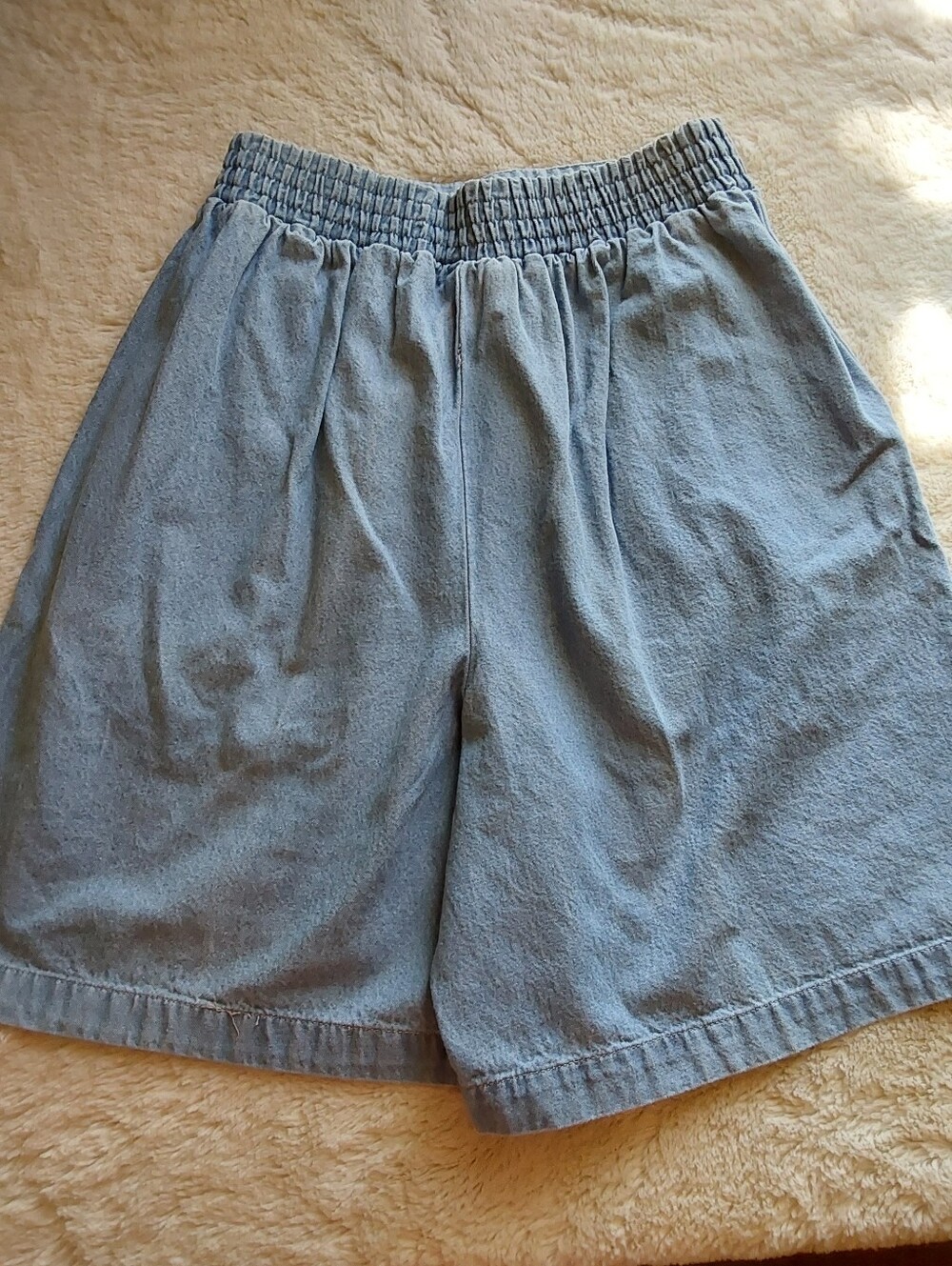 🌺 VTG Styled Jaclyn Smith Light Blue Denim Shorts/Culottes - Picture 4 of 6